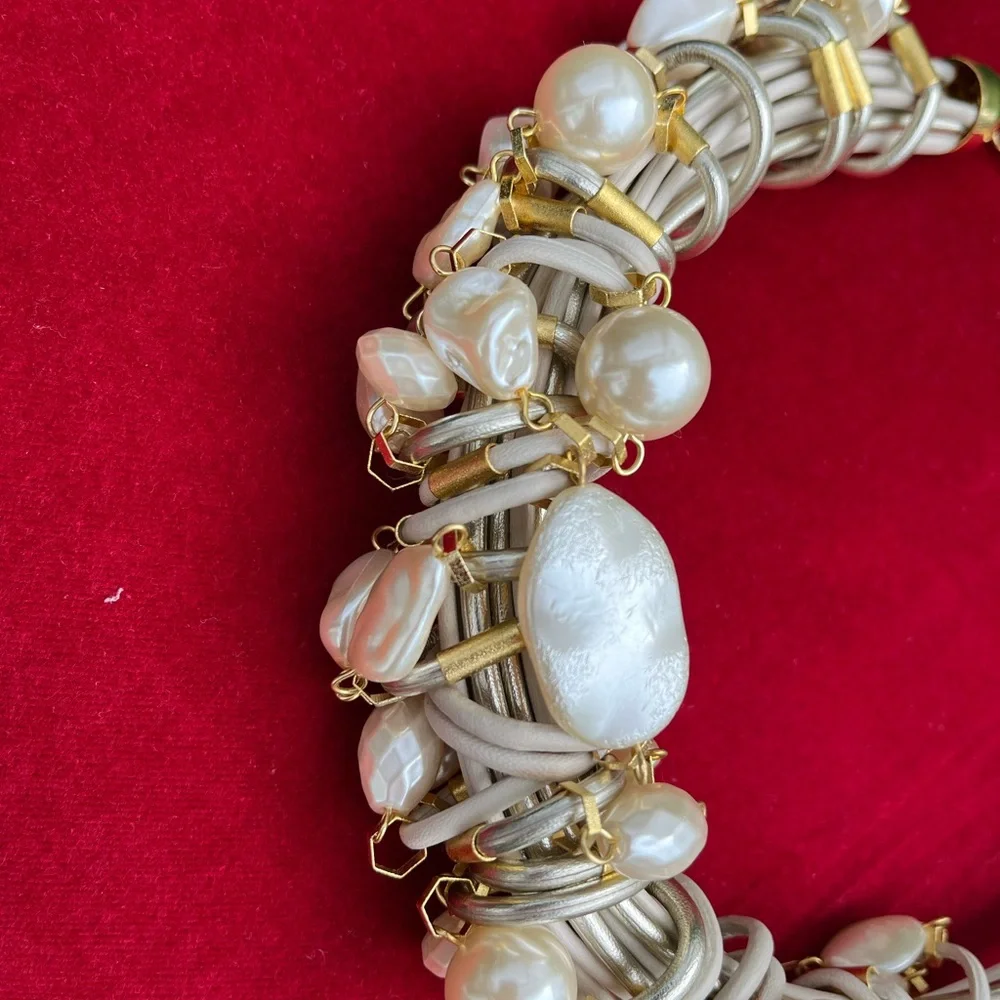 Necklace‎ - Picture 4 of 4